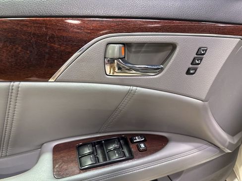 Used 2008 Toyota Avalon Limited image 29