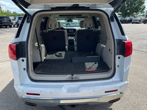 Used 2019 GMC Acadia Denali w/ Technology Package AWD/4WD image 9