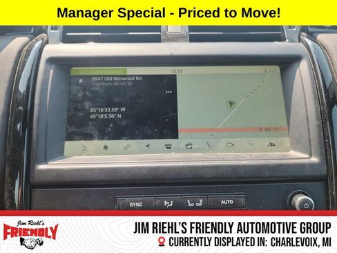 Used 2018 Land Rover Discovery SE image 19