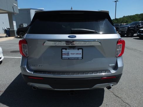 Used 2020 Ford Explorer Limited RWD image 4