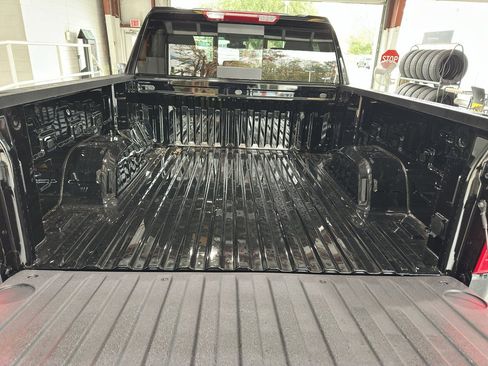 New 2026 Chevrolet Silverado 1500 LT w/ Z71 Off-Road Package image 9