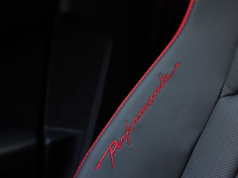 Used 2024 Lamborghini Urus Performante image 59