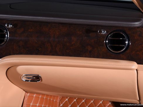 Used 2012 Bentley Mulsanne image 38