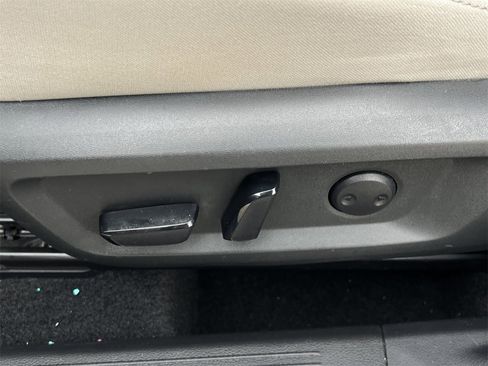 Certified 2021 Nissan Rogue SV image 21