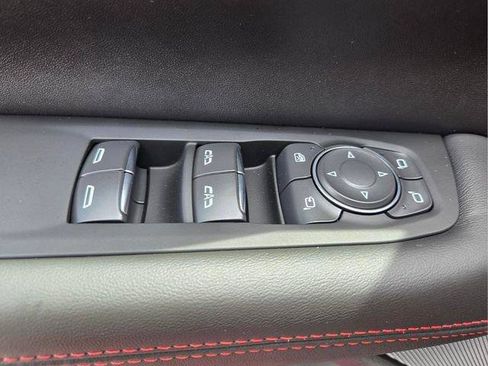 Certified 2026 GMC Yukon AT4 Ultimate w/ LPO, Floor Liner Package AWD/4WD image 26