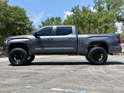 Used 2026 Toyota Tundra Limited AWD/4WD image 2