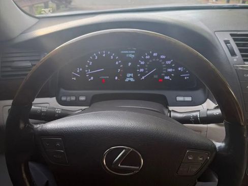 Used 2010 Lexus LS 460 RWD image 7