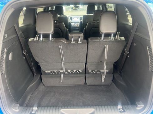 New 2026 Chrysler Pacifica Select image 16