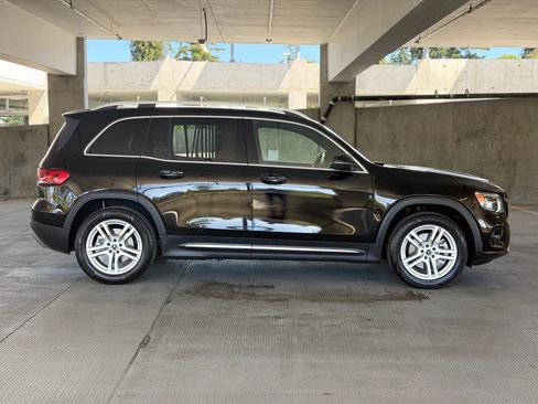 Used 2020 Mercedes-Benz GLB 250 image 4