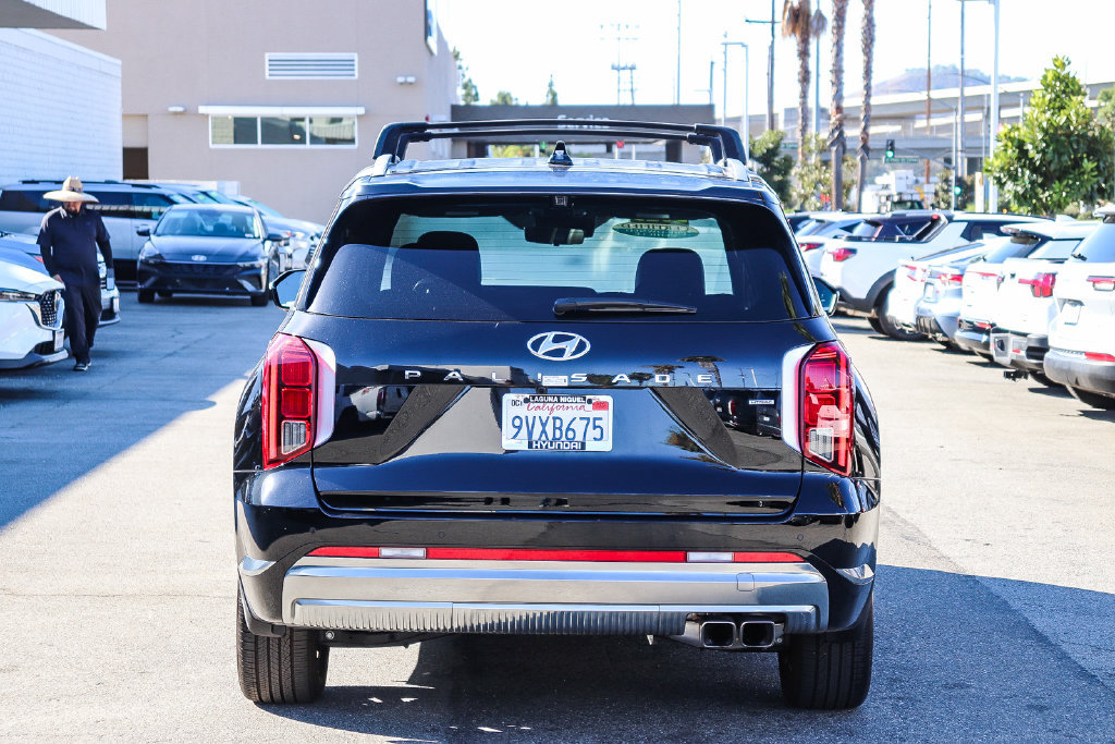 Certified 2025 Hyundai Palisade Calligraphy AWD/4WD image 7