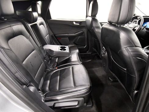 Used 2024 Ford Escape Platinum AWD/4WD image 17