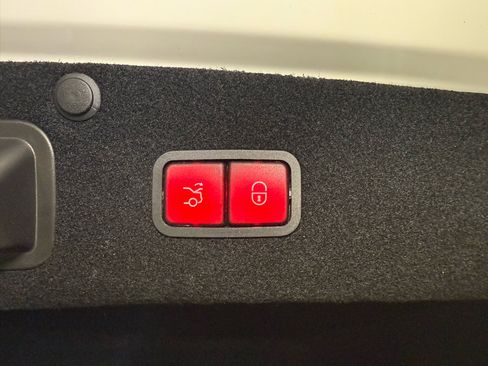 Used 2018 Mercedes-Benz S 450 Sedan w/ AMG Line Exterior image 40