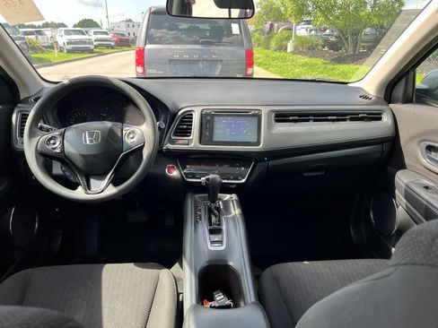 Used 2016 Honda HR-V EX image 5