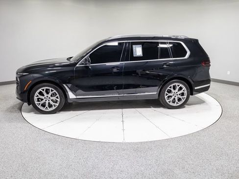 Used 2025 BMW X7 xDrive40i w/ Premium Package AWD/4WD image 39