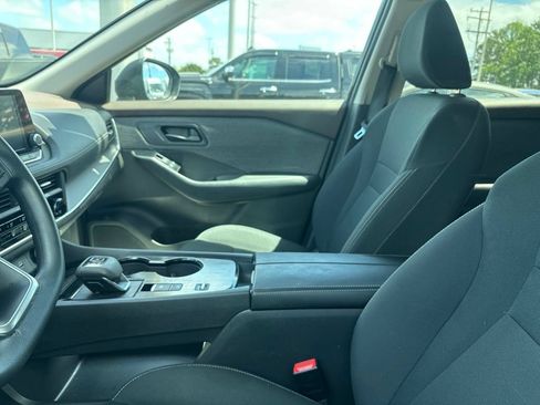 Used 2023 Nissan Rogue S FWD image 16