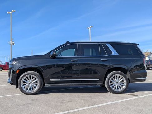 Used 2024 Cadillac Escalade Premium Luxury image 6