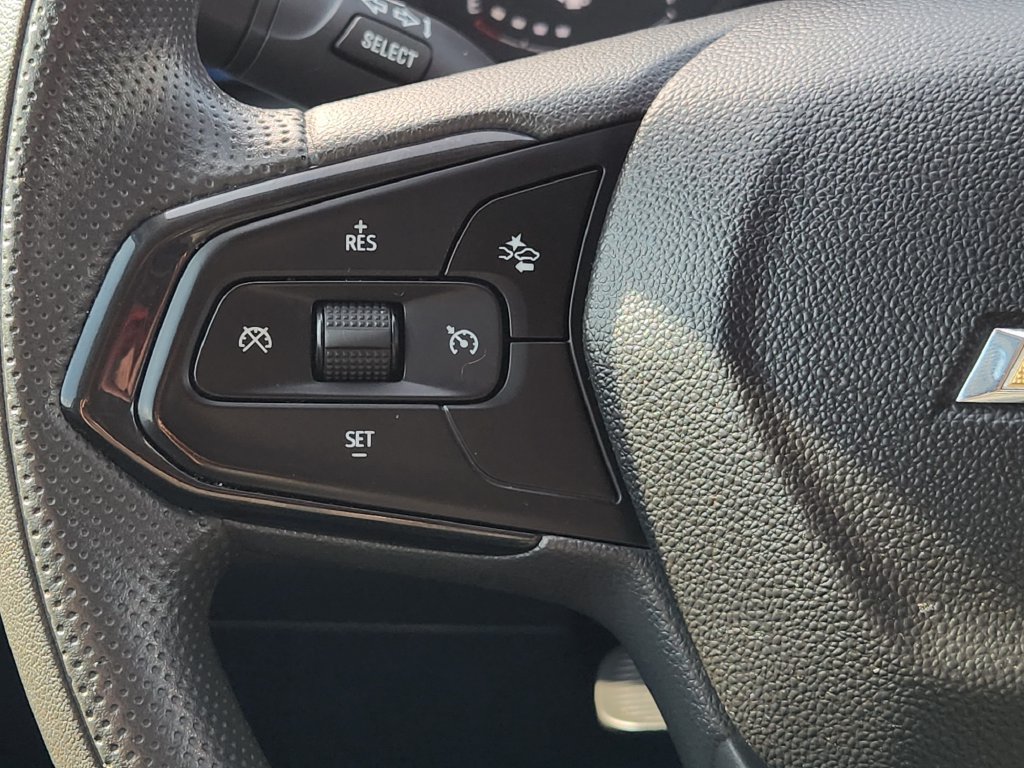 Used 2026 Chevrolet Trax LS w/ Driver Confidence Package FWD image 25