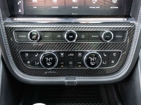 Used 2023 Bentley Bentayga Extended Wheelbase image 47