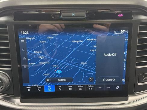 Used 2025 Ford F150 Lariat AWD/4WD image 21