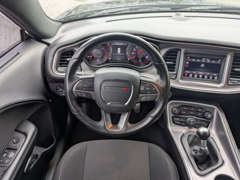 Used 2019 Dodge Challenger R/T w/ Blacktop Package image 15