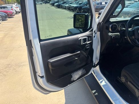 Used 2021 Jeep Wrangler Unlimited Sport w/ Sun And Sound Package AWD/4WD image 10