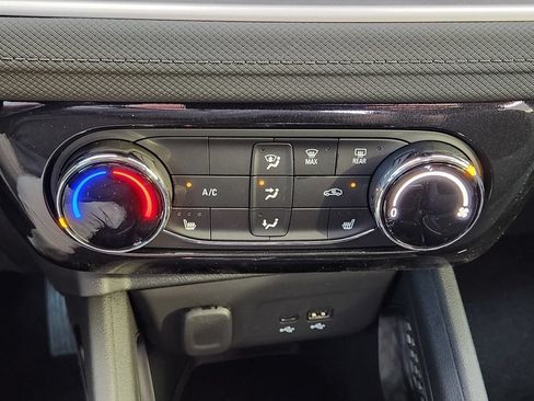 New 2026 Chevrolet TrailBlazer LT w/ Midnight Edition FWD image 14