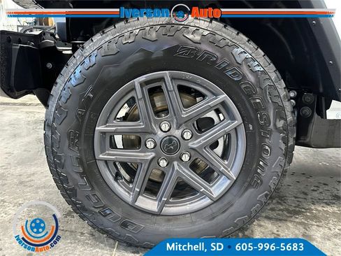 New 2026 Jeep Gladiator Sport image 11