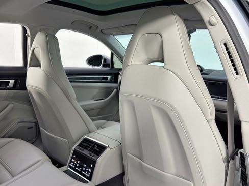Used 2023 Porsche Panamera Platinum Edition RWD image 39