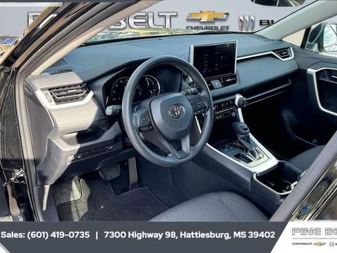 Used 2024 Toyota RAV4 XLE image 12