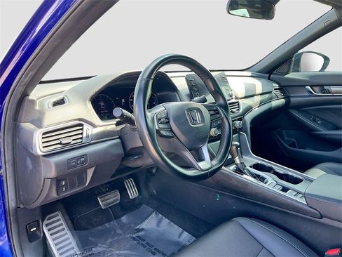 Used 2021 Honda Accord Sport image 9