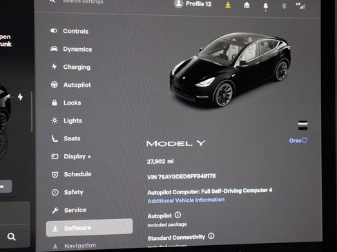 Used 2023 Tesla Model Y 2WD image 20