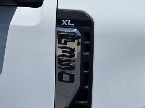 New 2026 Ford F350 XL w/ XL Chrome Package AWD/4WD image 7