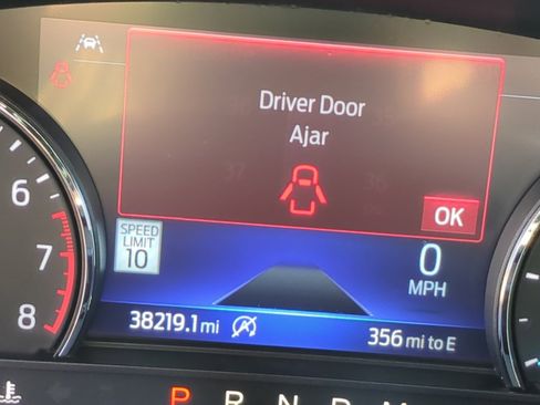 Used 2020 Ford Explorer Limited image 20