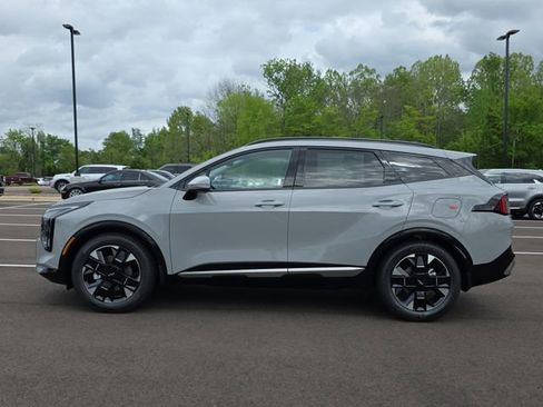 New 2026 Kia Sportage SX FWD image 3