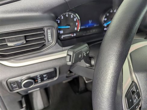 Used 2024 Ford Explorer XLT image 59