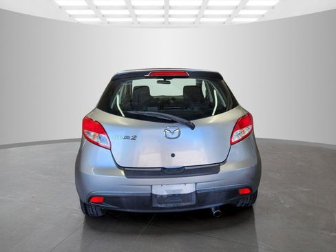 Used 2011 MAZDA MAZDA2 Touring FWD image 6