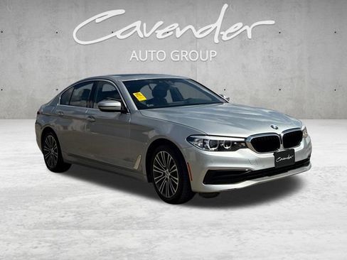 Used 2020 BMW 530i xDrive w/ Convenience Package AWD/4WD image 2