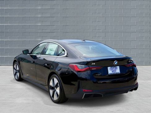 New 2026 BMW i4 eDrive40 w/ Parking Assistance Package RWD image 3