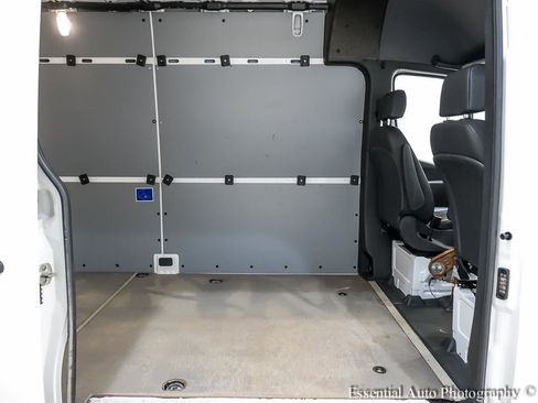 Used 2025 Mercedes-Benz Sprinter 2500 image 16