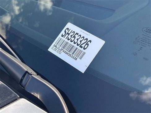 New 2025 Land Rover Discovery Sport Dynamic SE image 23