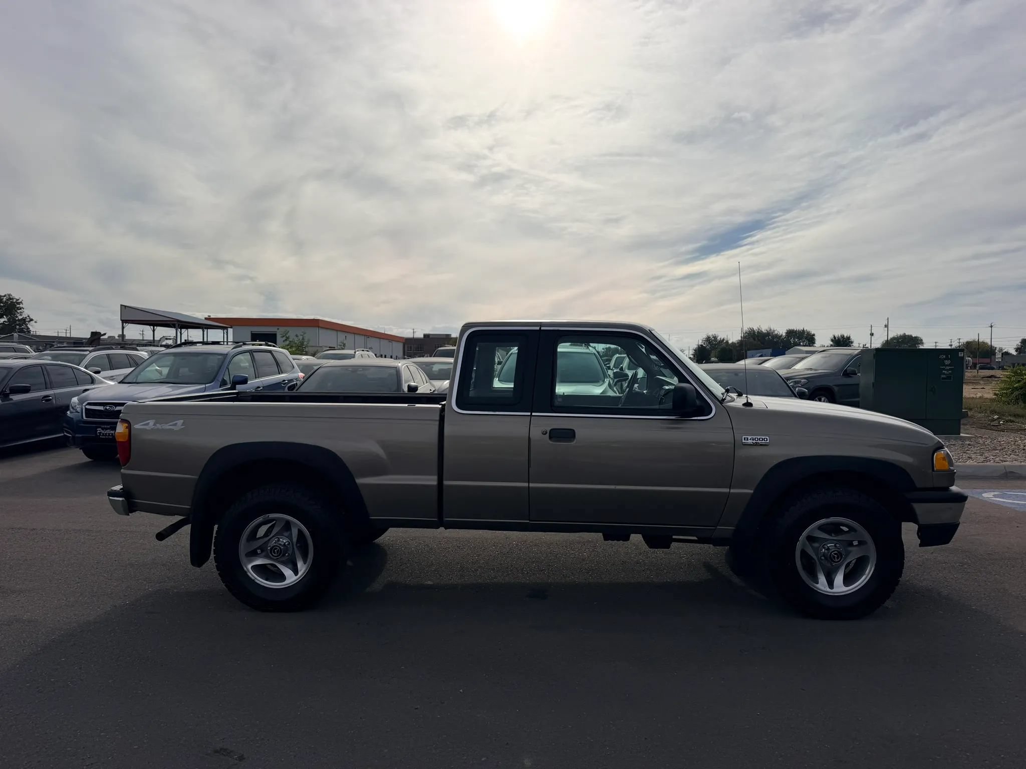 Used 2003 MAZDA B-Series Pickup 4x4 Cab Plus B4000 image 6