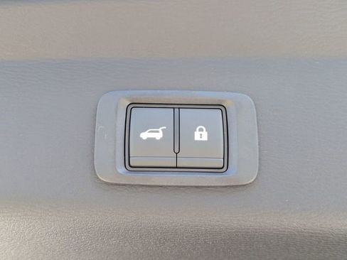 New 2026 Mitsubishi Outlander SE image 14