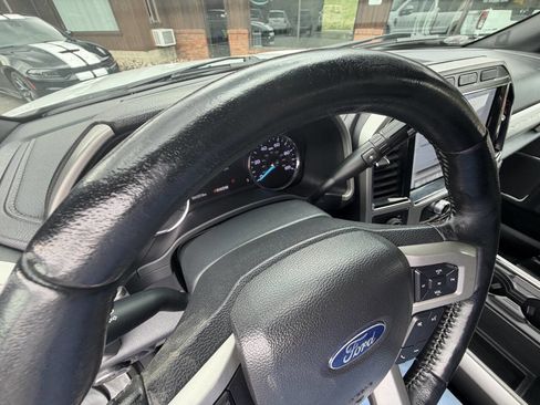 Used 2022 Ford F250 Lariat image 46