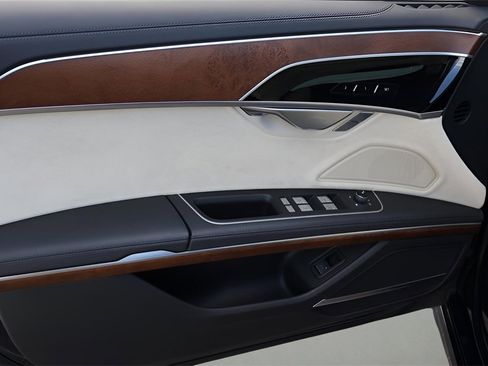 Used 2023 Audi A8 L 3.0T image 11