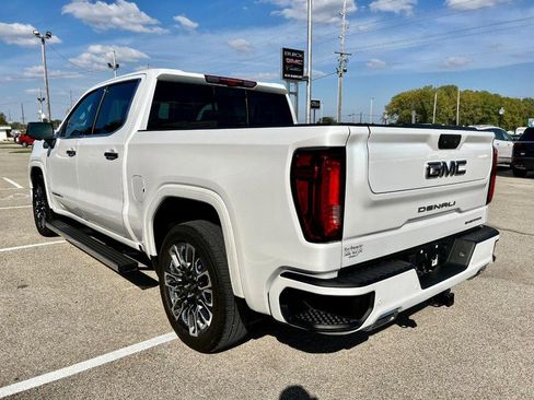Used 2023 GMC Sierra 1500 Denali Ultimate image 8