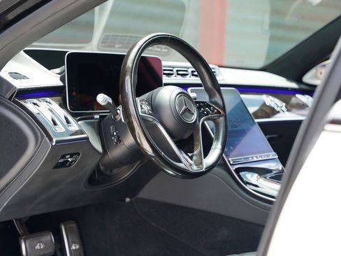 Used 2021 Mercedes-Benz Maybach S 580 4MATIC image 16