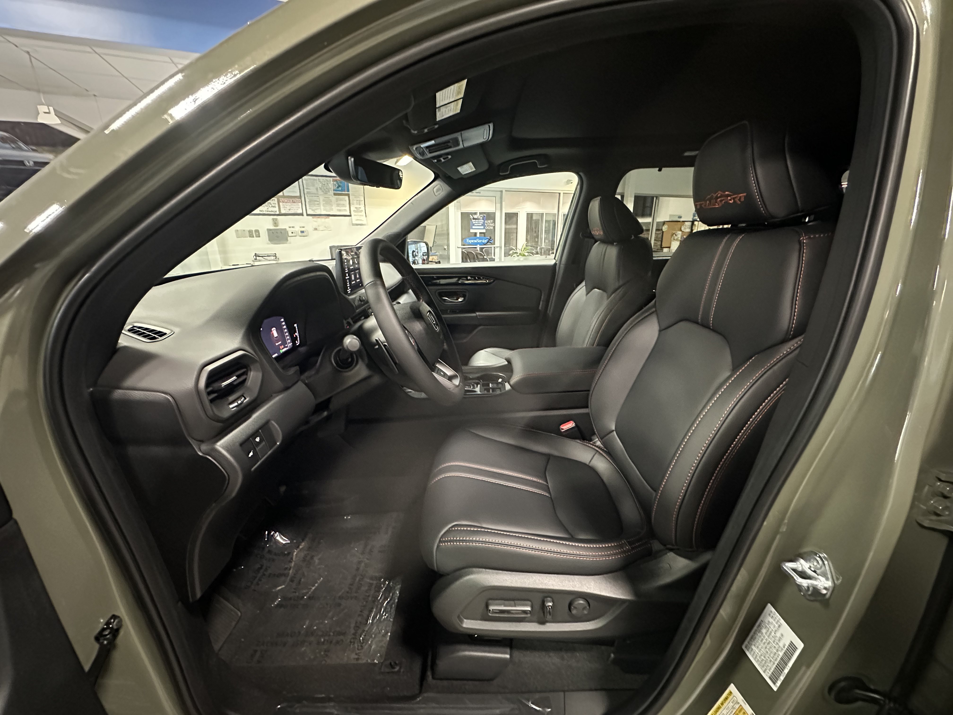 New 2026 Honda Pilot TrailSport image 10