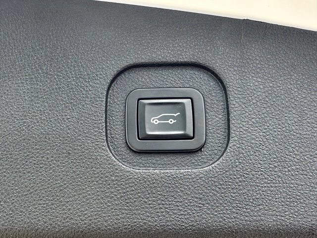 Used 2017 Chevrolet Equinox LT w/ Convenience Package FWD image 20
