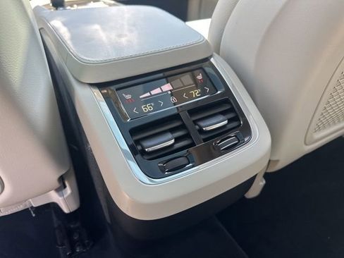 Certified 2023 Volvo XC90 B6 Plus image 15