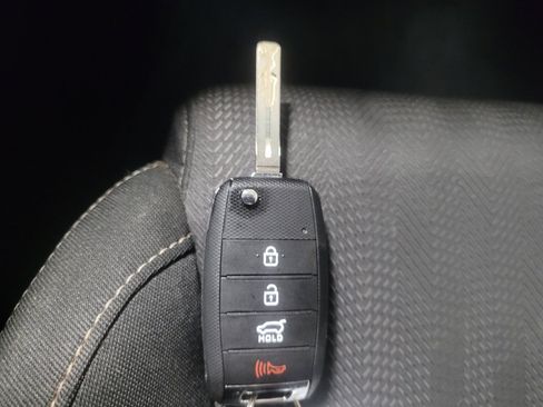 Used 2021 Kia Sportage LX FWD image 32